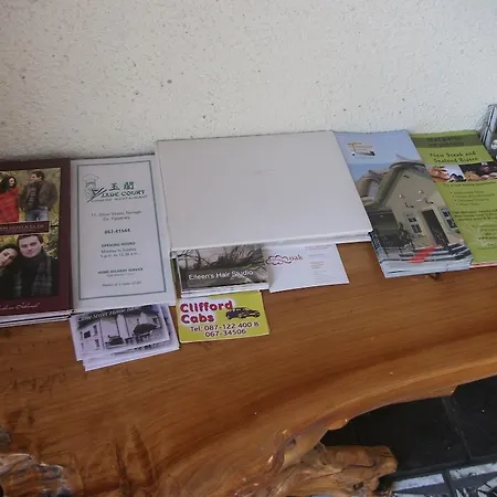 Πανσιόν Clare Street 3*